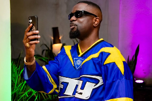 “It’s Insulting to Ask Artistes What They Do Aside Music” — Sarkodie Fires Back