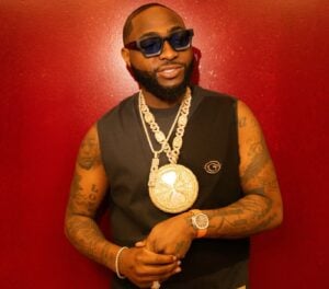 Davido's warm greeting to Zlatan's parents at wedding gets people talking